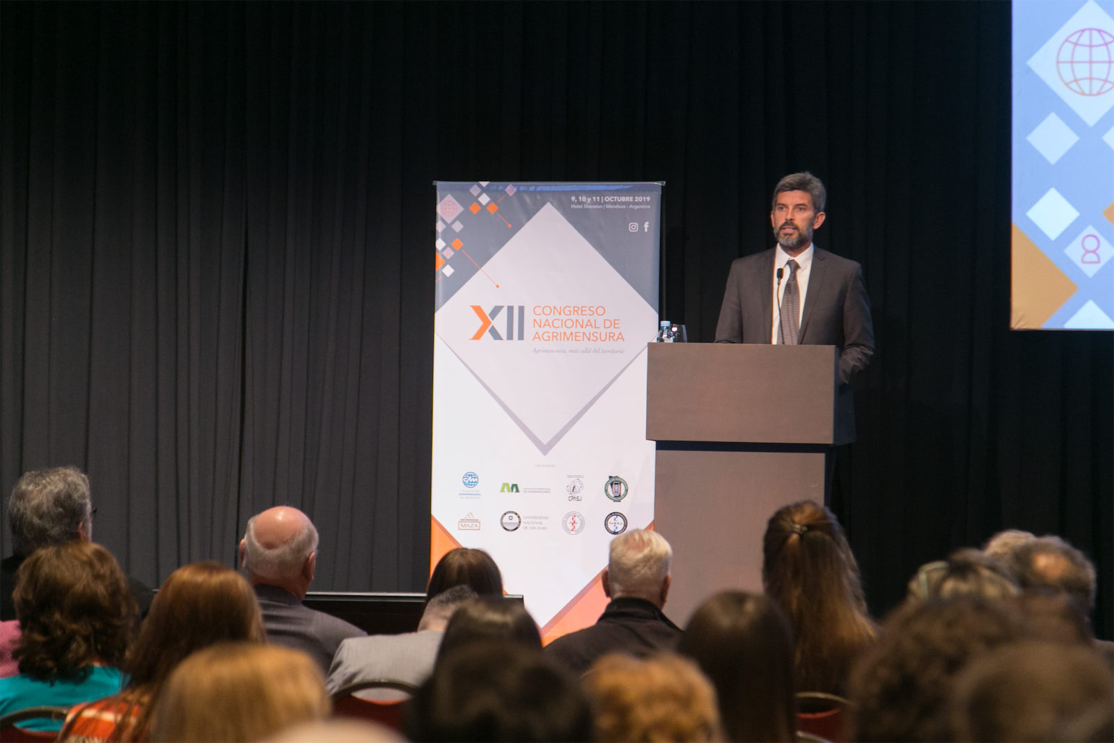 e0c1db1b 4e24 478a b0bf 8465799810f6