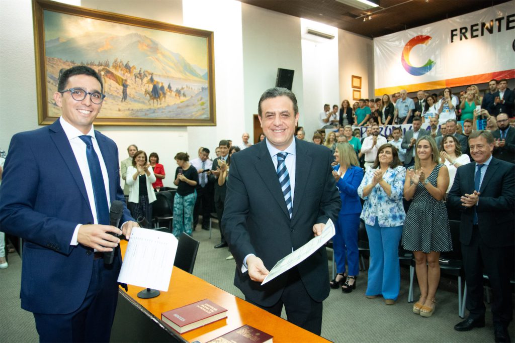 fd2aa737 c240 4bd1 8ed1 efbe5c4f247d