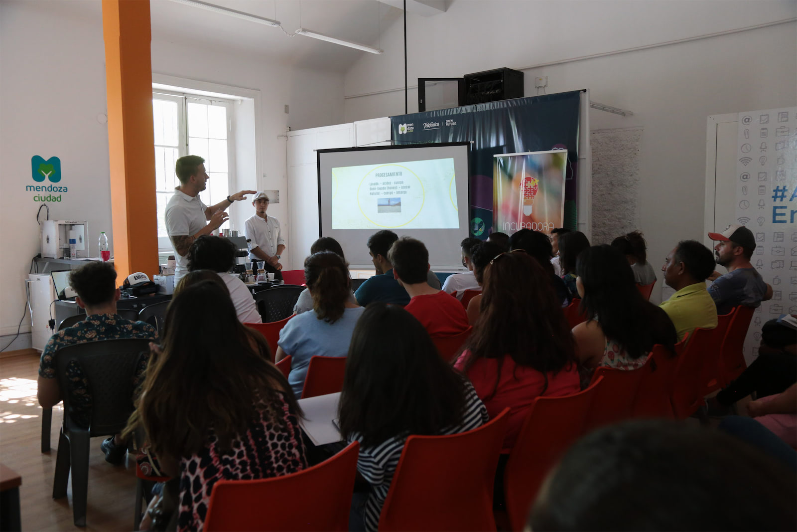 60861b14 fca2 4de8 8a83 6d9dada36949