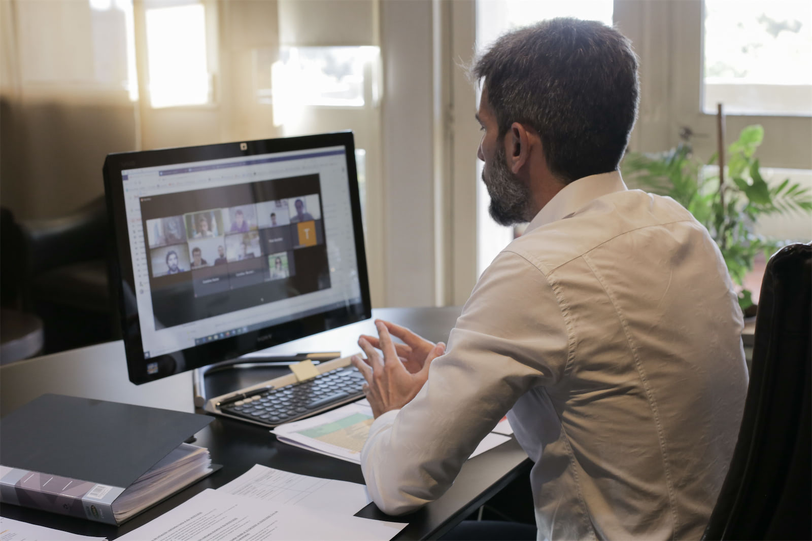 c61d37fd a44b 498d 9352 7576bb2a41e2