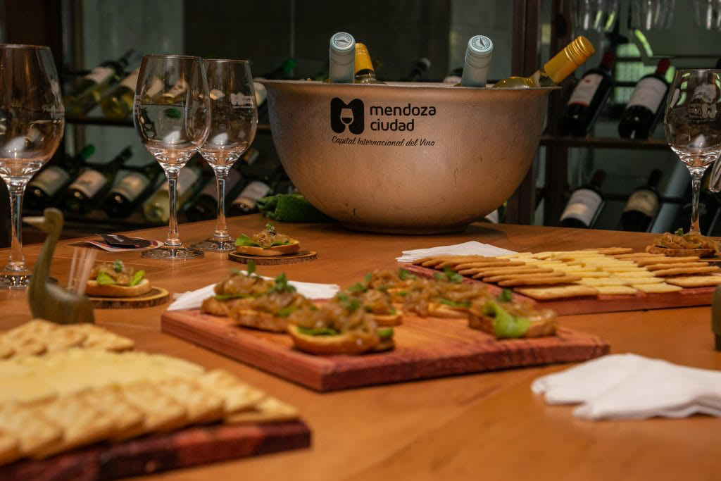 c6c679ff cef2 41c1 aae9 da764d592164