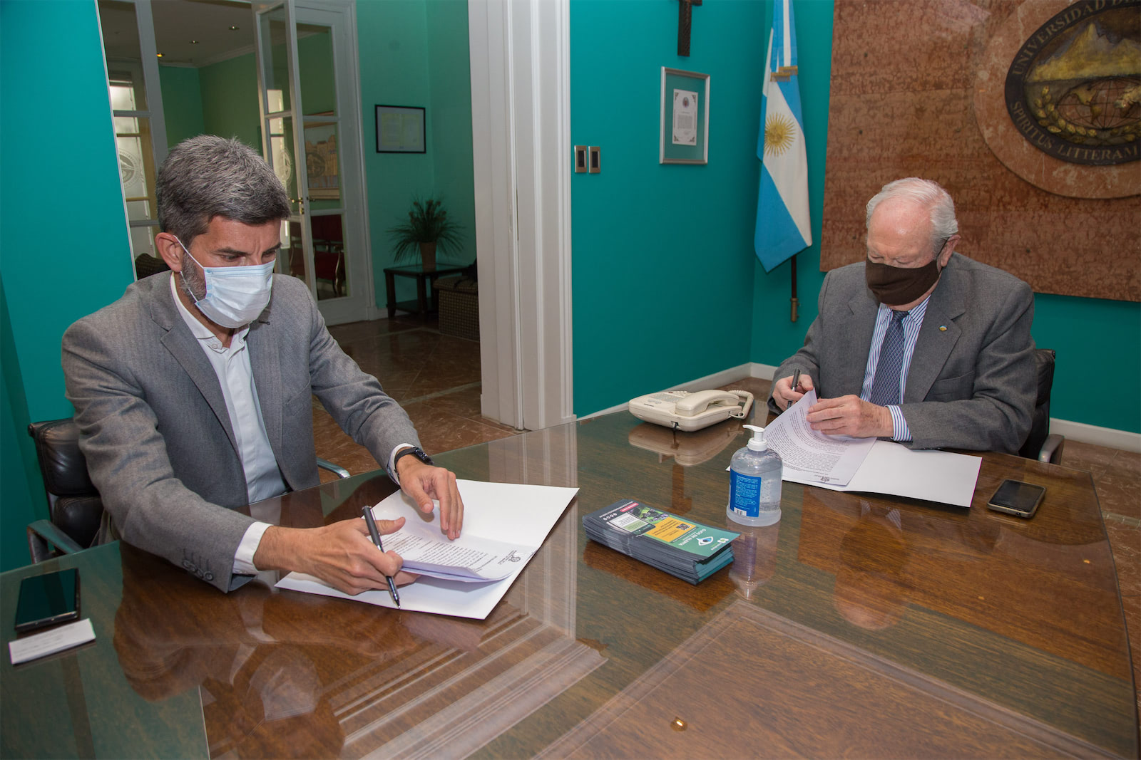 95dfa5a3 944e 48ee a57a ead5d9f4b5c4