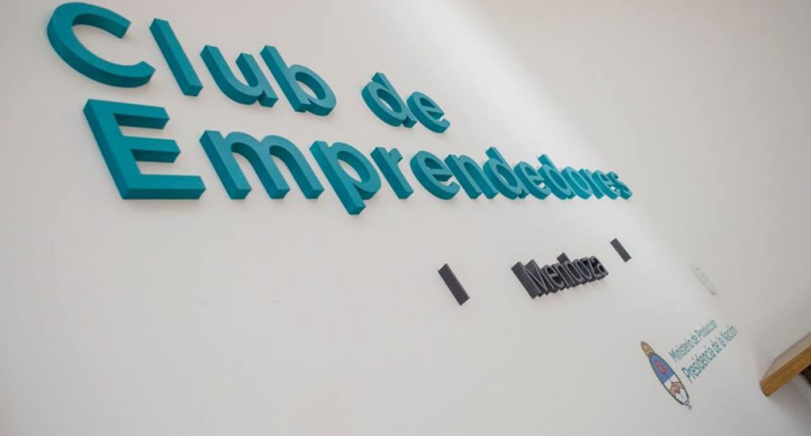 d40cec25 2990 4b9d bebf 89421bb889cc