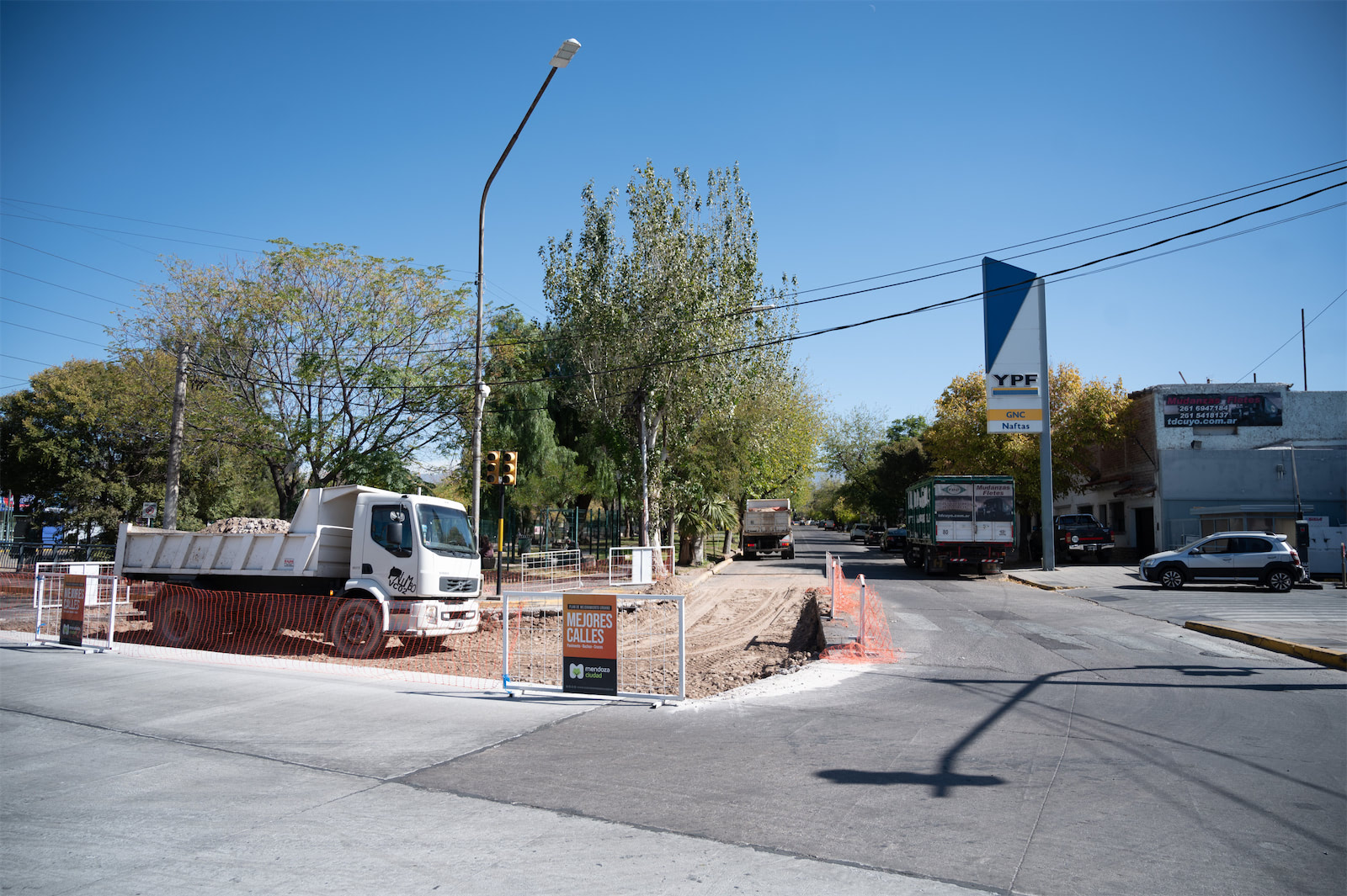 cruce Mariano Moreno y Paso de los Andes ppal