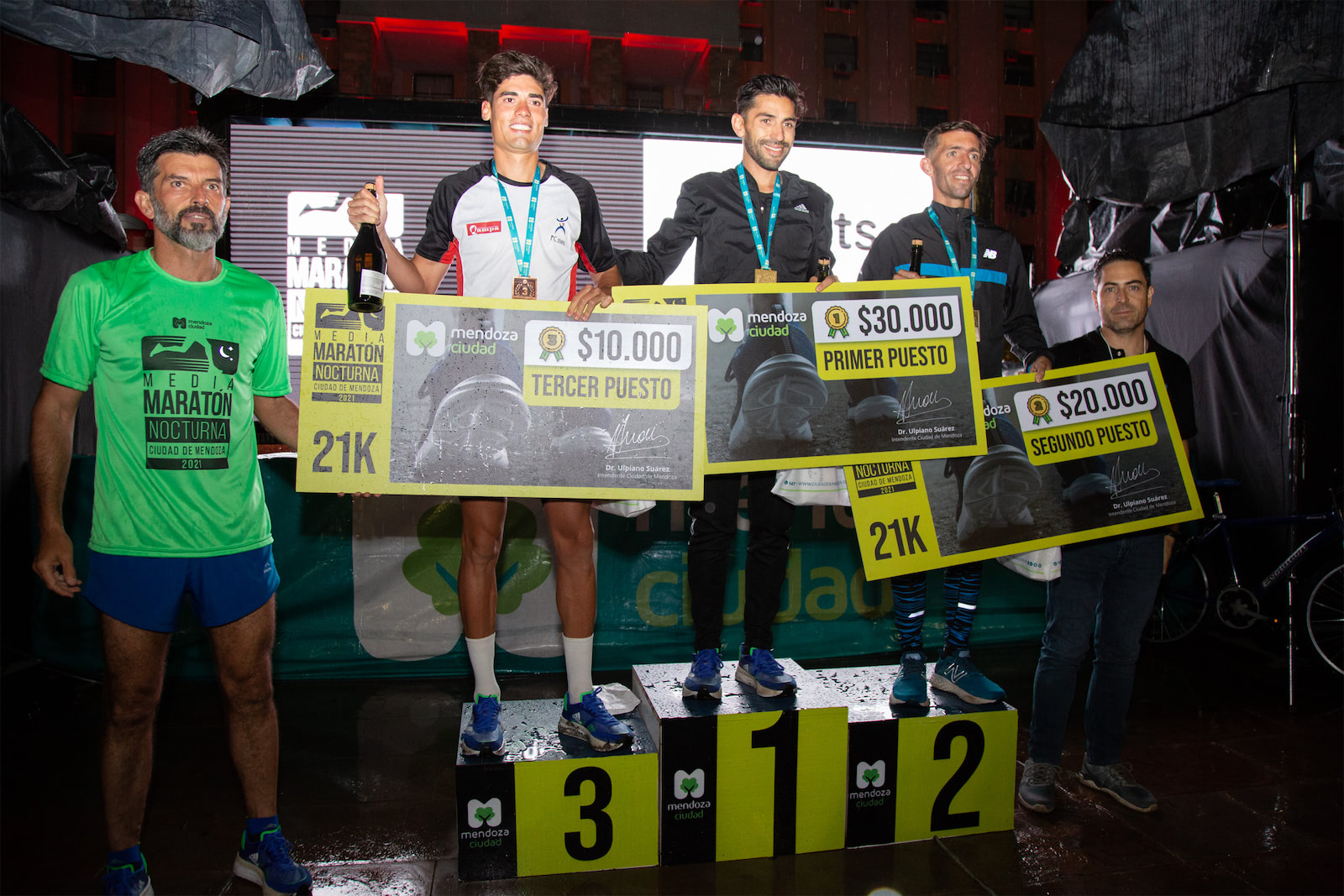 Premiacion maraton ncoturna