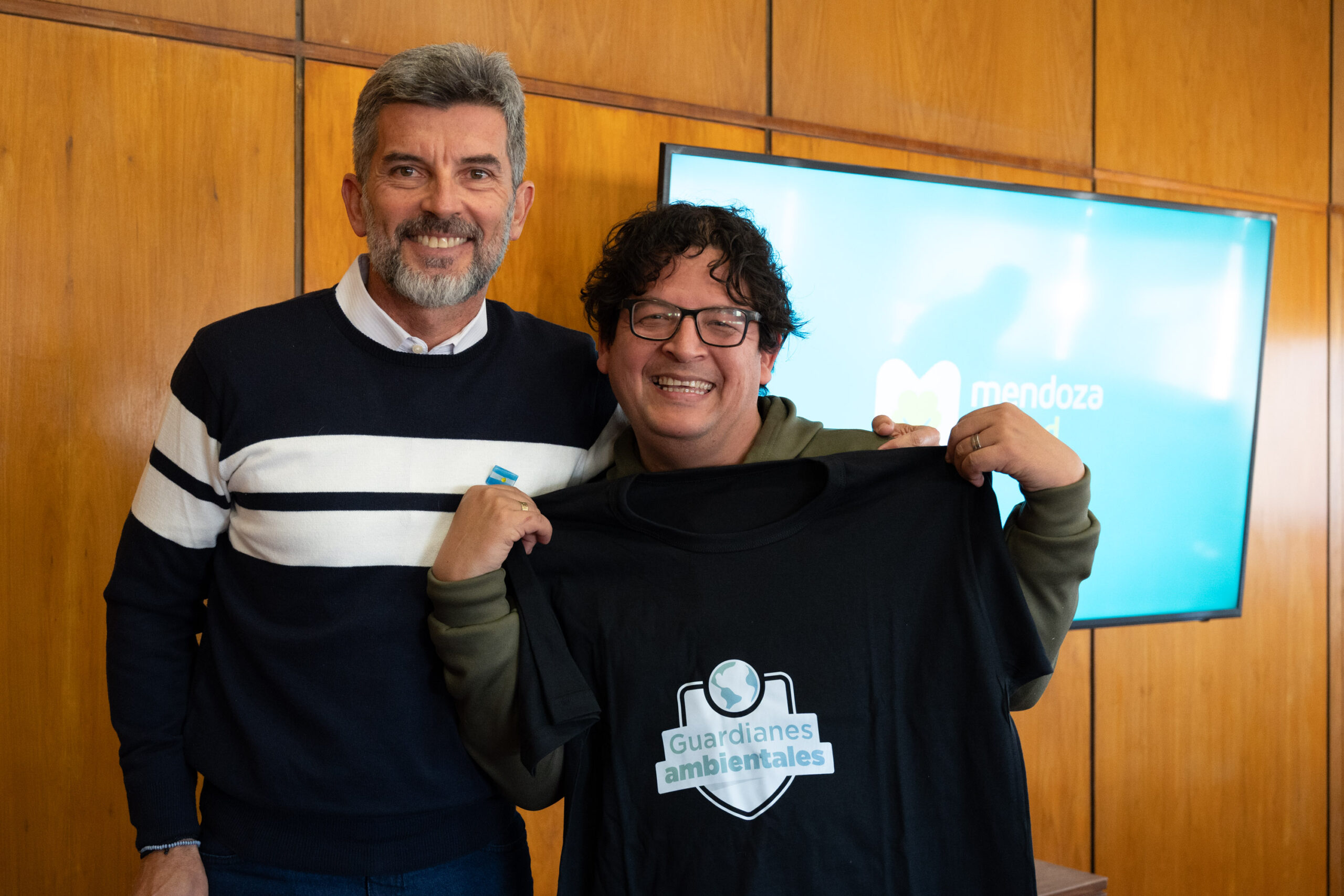 c5adaa4d-378a-8f92-a9d6-4f666b454894