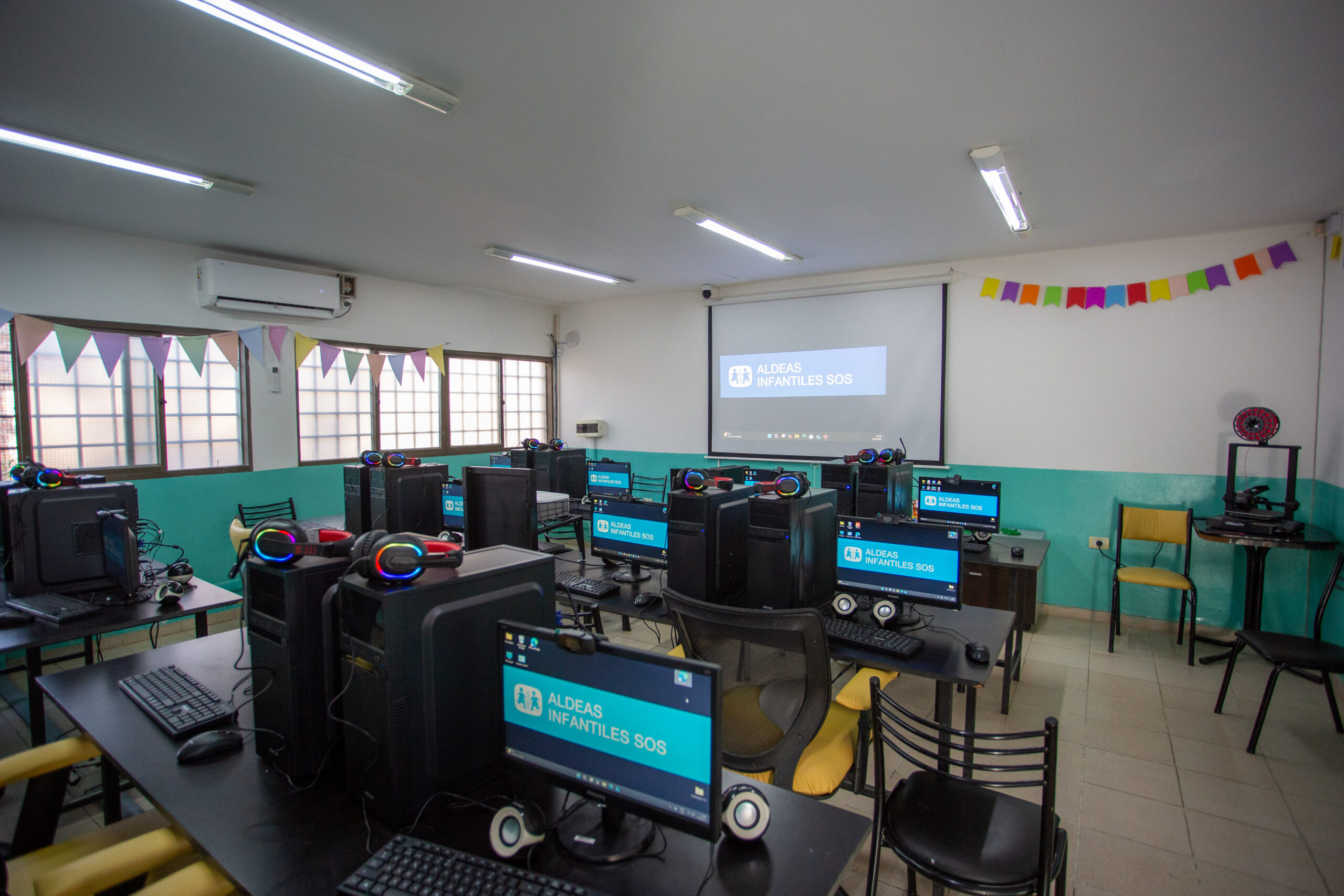 cfd012fd-e19d-1932-301c-2fa3f350585a