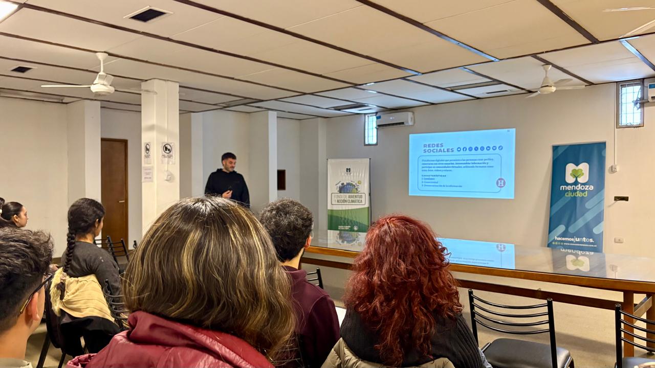 43bc4438-1747-185d-be48-c8c7e8eb8e7d