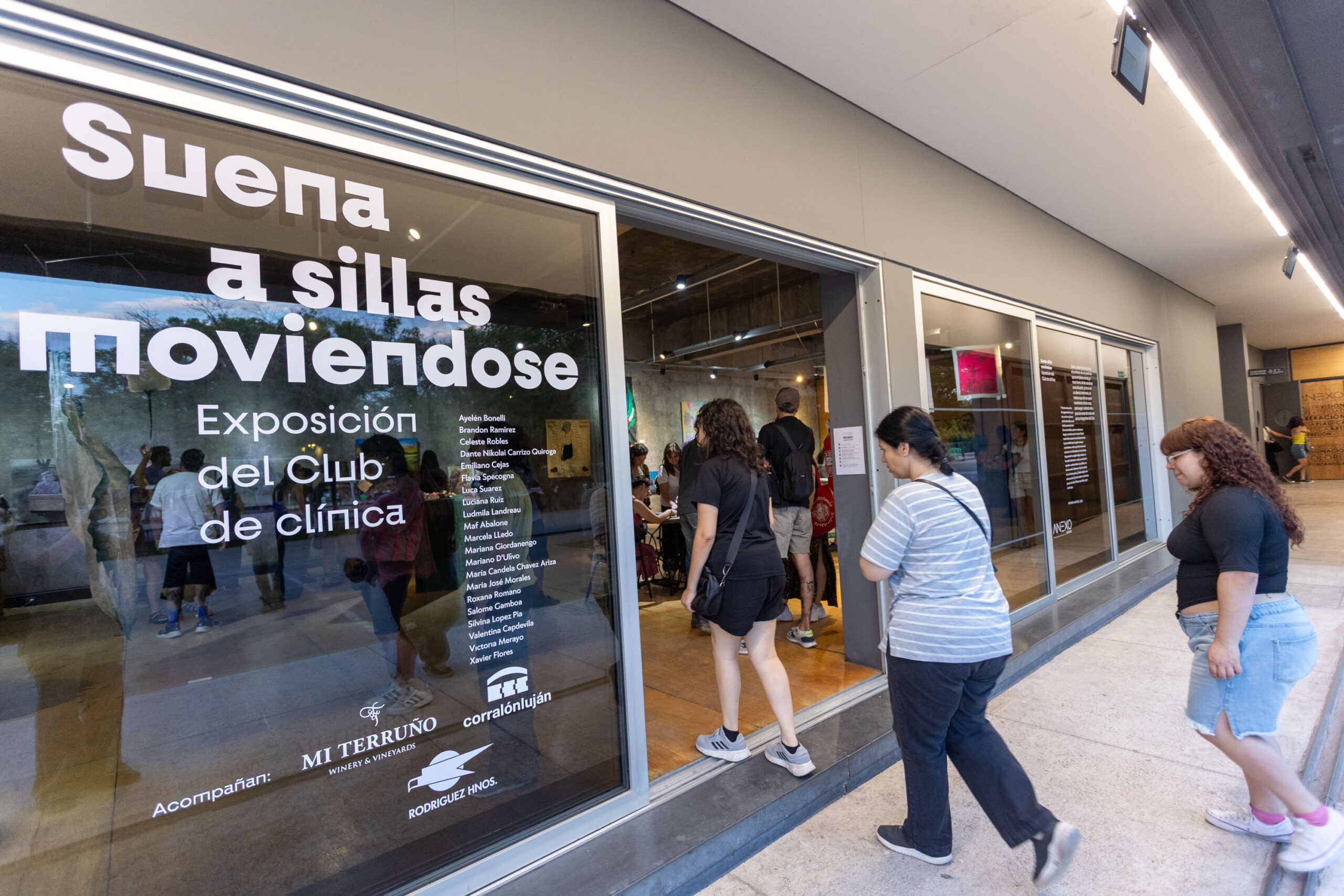 06fd5f56-32b9-6ab8-cb18-8b49f62cbc3b