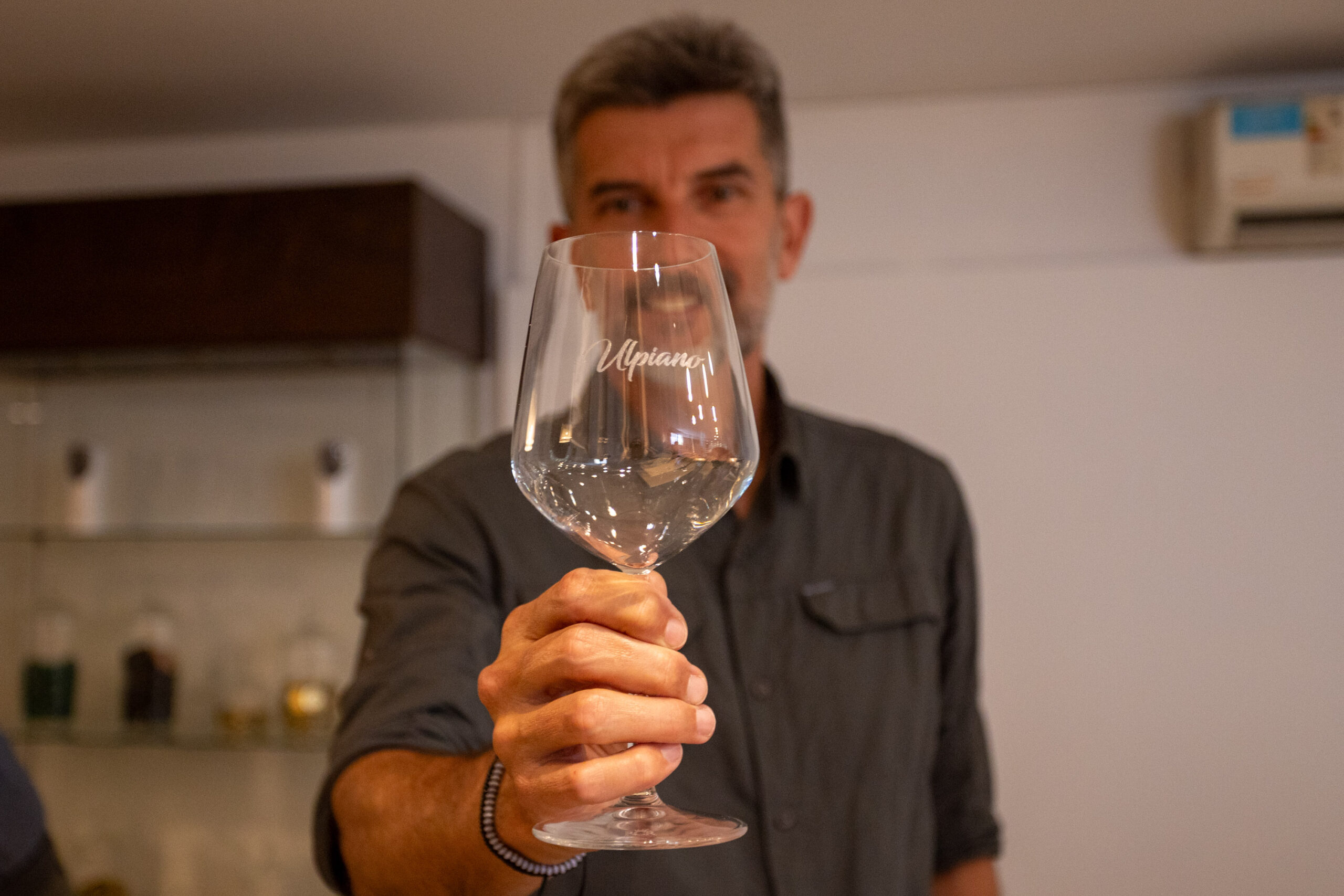 ef154be9-fb73-3b9b-a06a-48c161a84aec