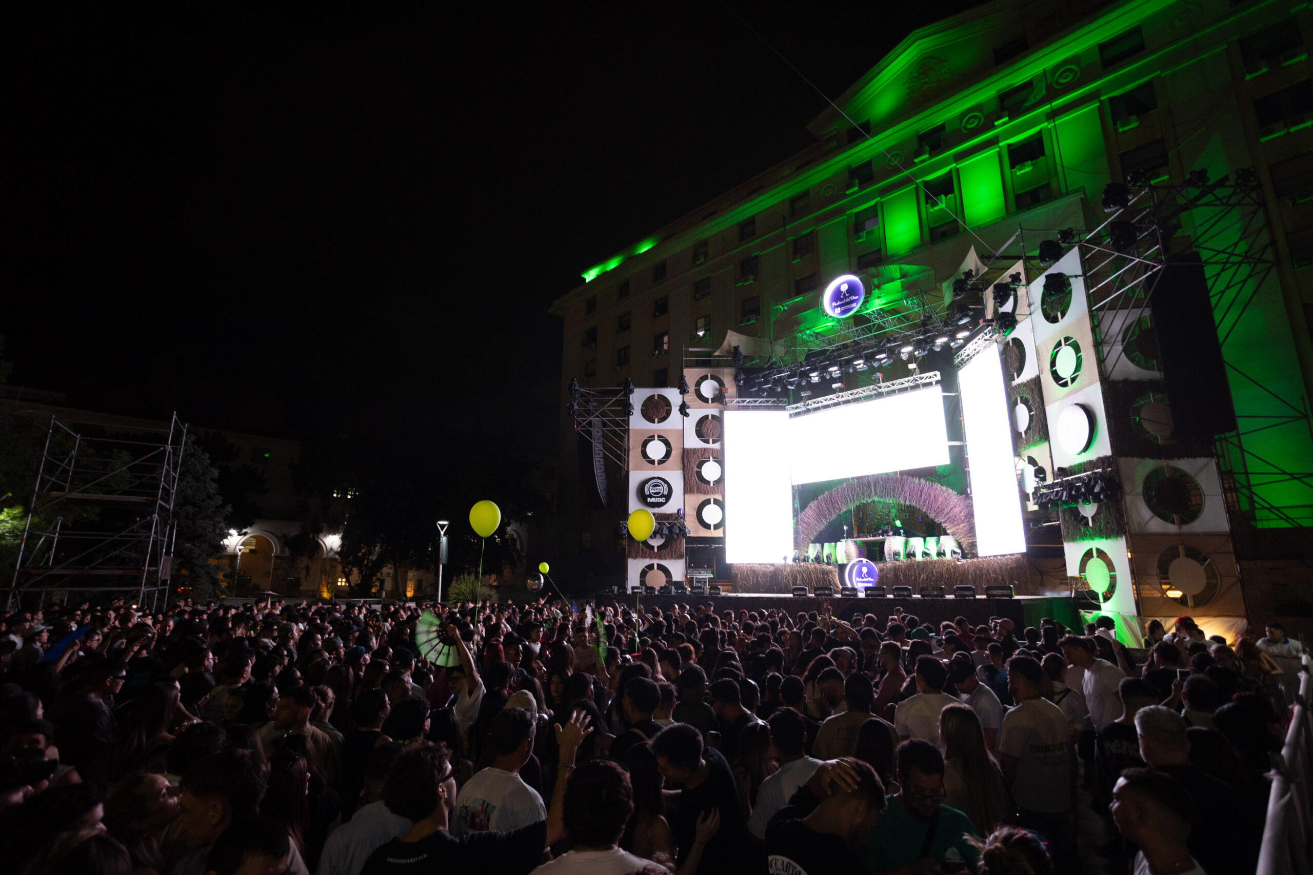 <b>Error:</b> can't render field data in the current format. You can try "Get child value" callback. Available children: rendered. Or one of array-related callbacks - "Multiple select field values", "Checkbox field values", "Checked values list" etc