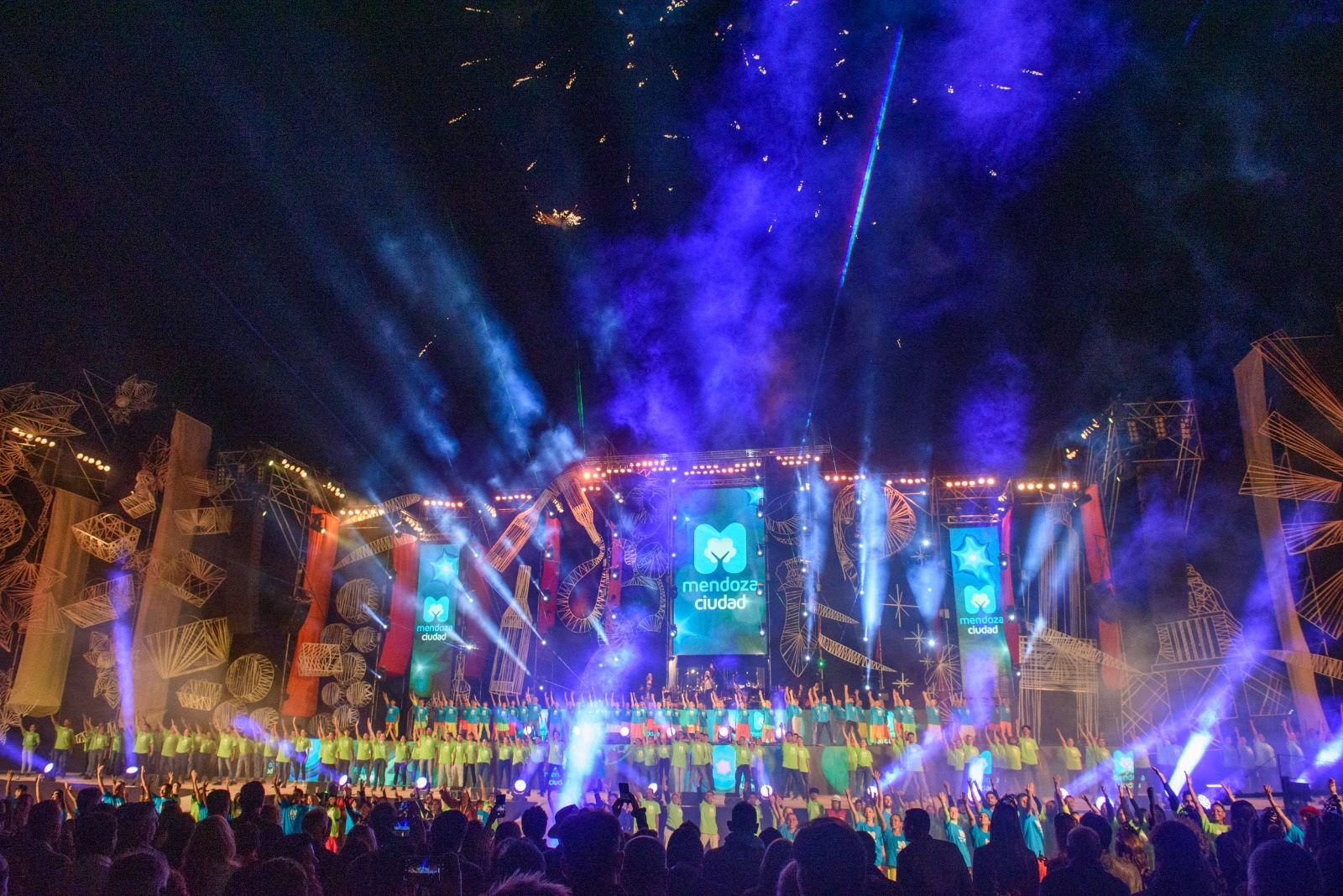 <b>Error:</b> can't render field data in the current format. You can try "Get child value" callback. Available children: rendered. Or one of array-related callbacks - "Multiple select field values", "Checkbox field values", "Checked values list" etc