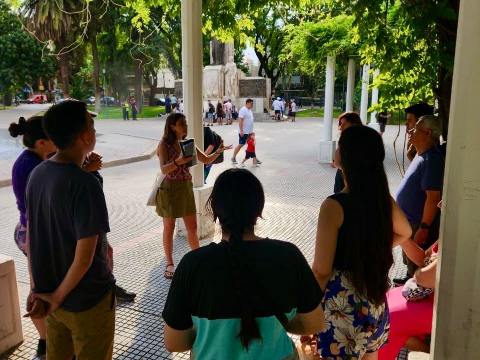 <b>Error:</b> can't render field data in the current format. You can try "Get child value" callback. Available children: rendered. Or one of array-related callbacks - "Multiple select field values", "Checkbox field values", "Checked values list" etc