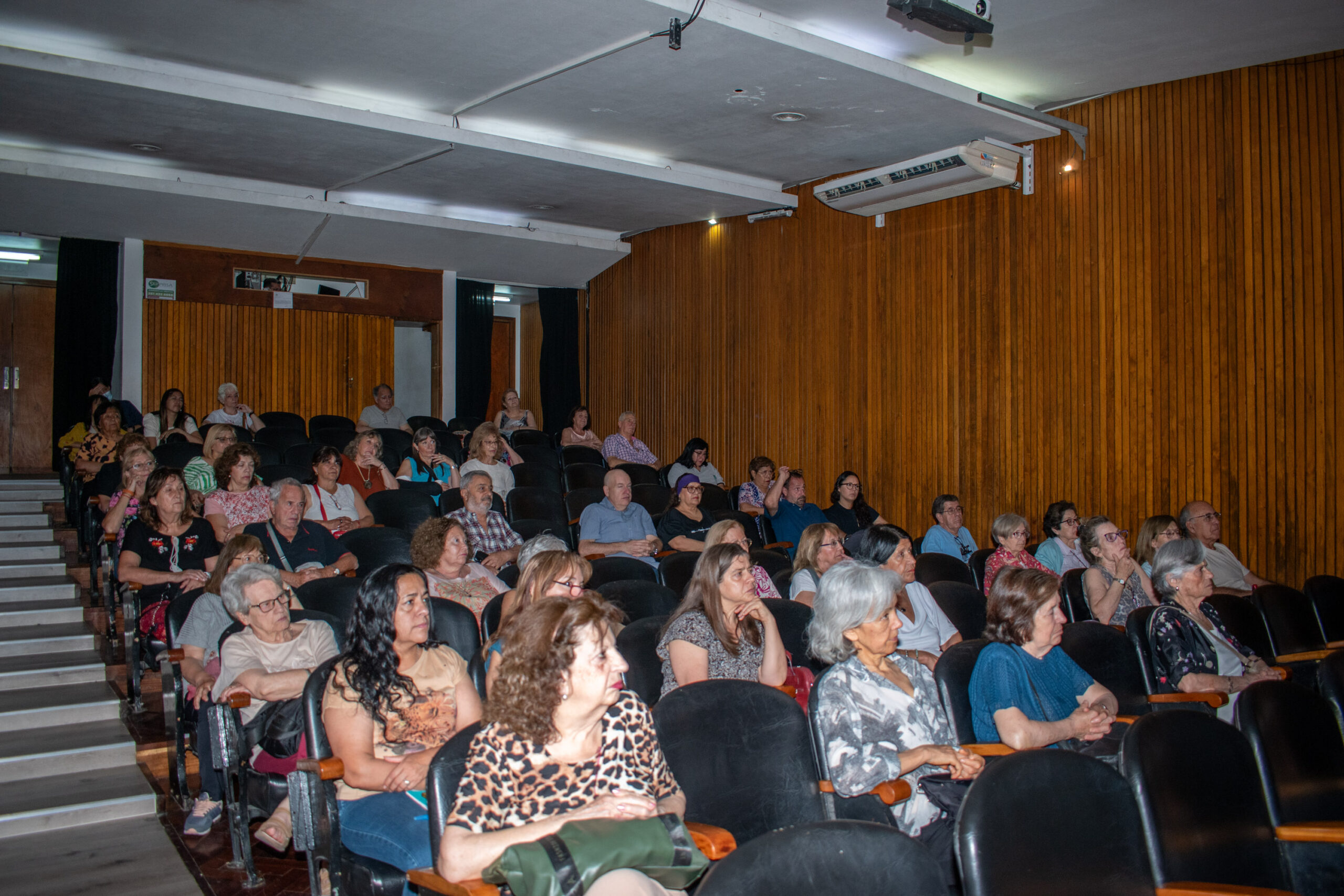 <b>Error:</b> can't render field data in the current format. You can try "Get child value" callback. Available children: rendered. Or one of array-related callbacks - "Multiple select field values", "Checkbox field values", "Checked values list" etc