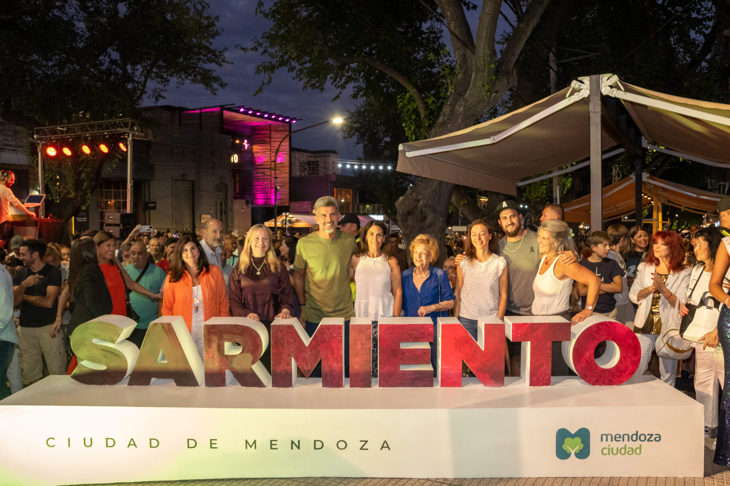 <b>Error:</b> can't render field data in the current format. You can try "Get child value" callback. Available children: rendered. Or one of array-related callbacks - "Multiple select field values", "Checkbox field values", "Checked values list" etc