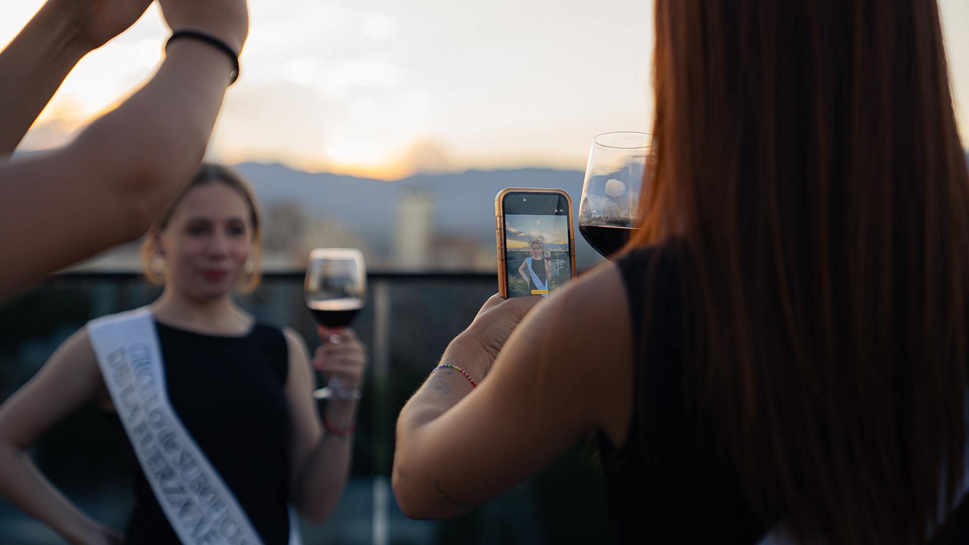 760493b2-0dec-332d-8327-d670f6039e4f