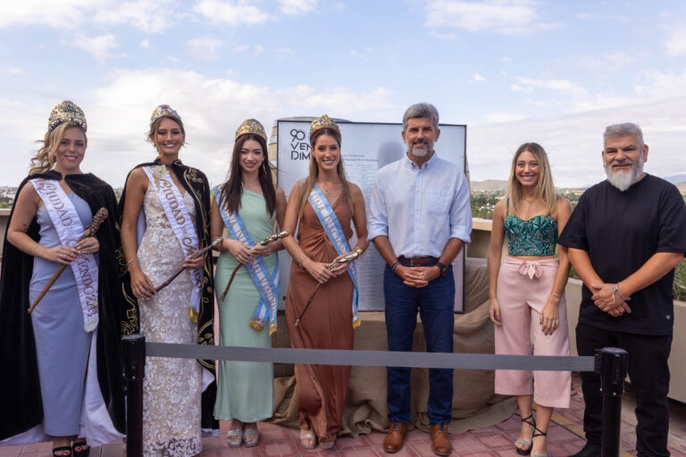 La Ciudad homenajeó a Agostina Saua, la reina nacional que hizo historia en los 90 años de la Vendimia
