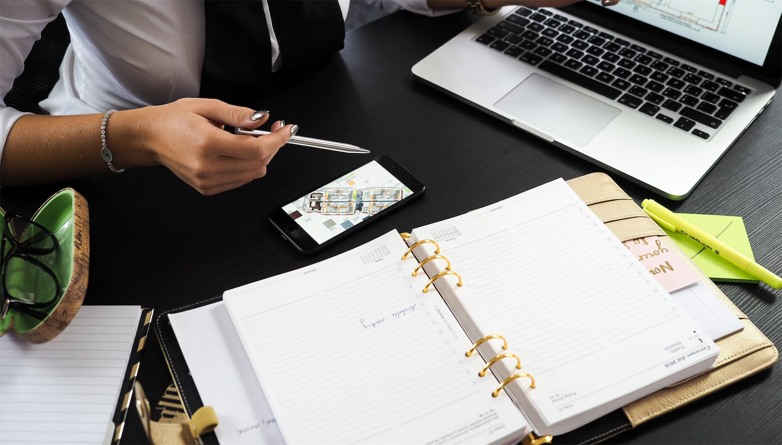 <b>Error:</b> can't render field data in the current format. You can try "Get child value" callback. Available children: rendered. Or one of array-related callbacks - "Multiple select field values", "Checkbox field values", "Checked values list" etc