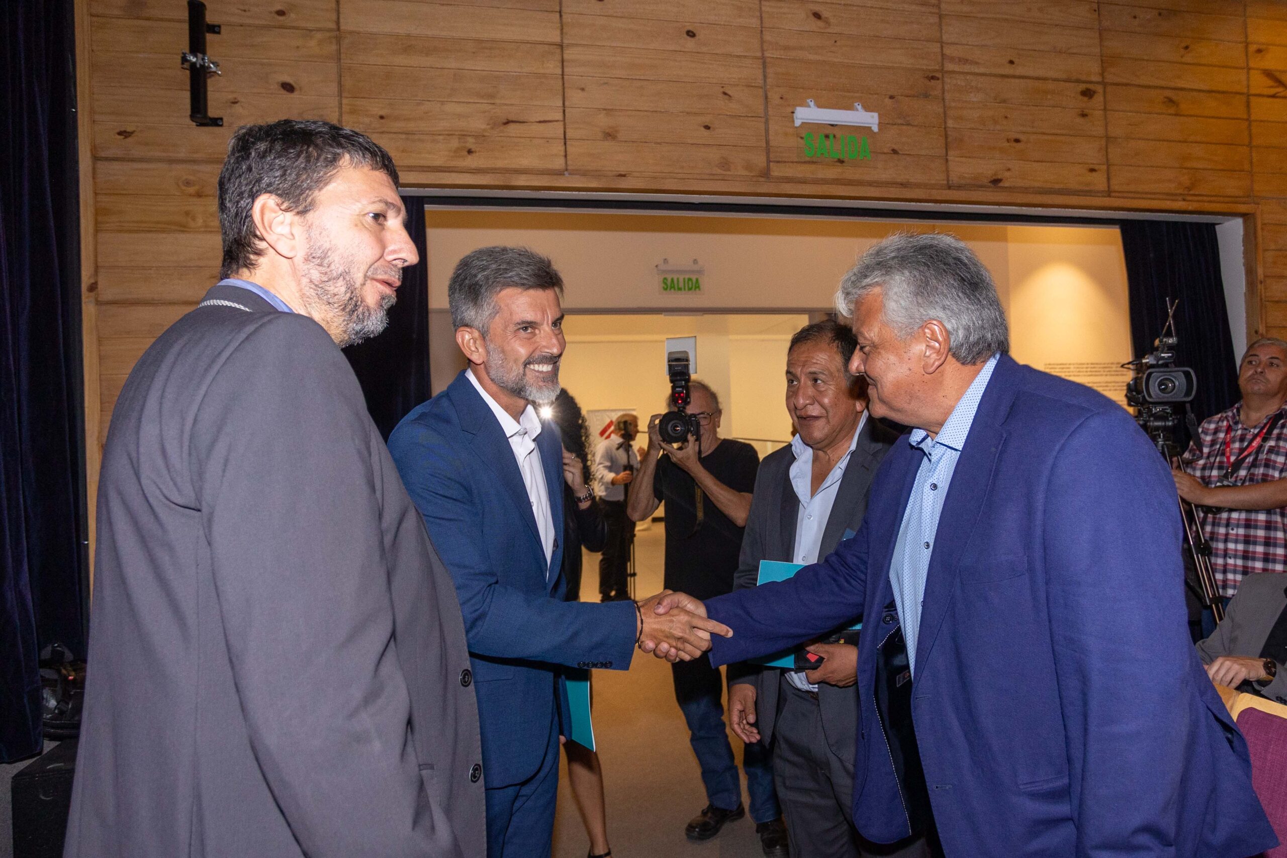 824bc62a-14a4-498c-f17e-54b4f02b2a53