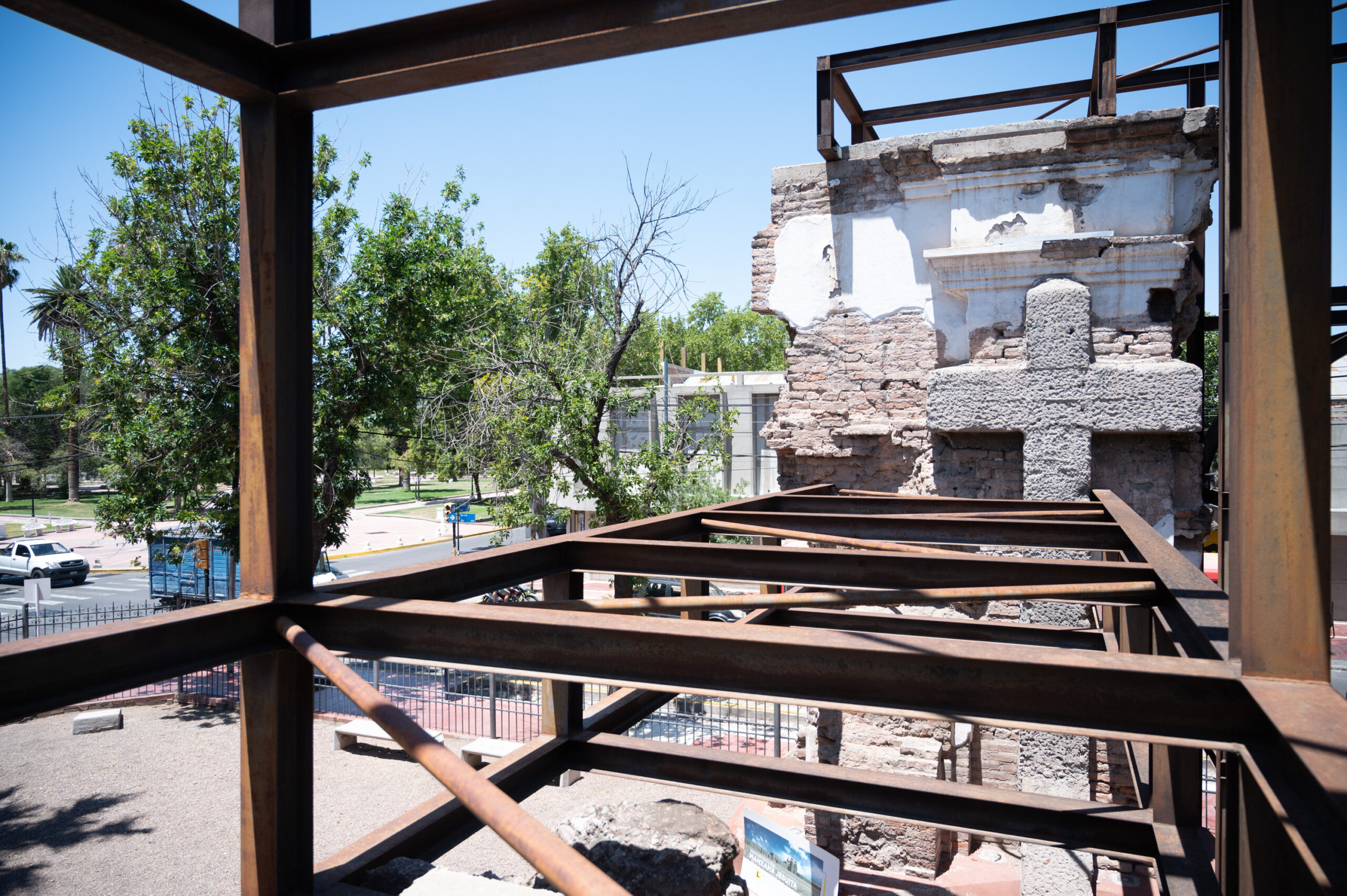 a1008953-4992-85b0-9354-b97e680f2986