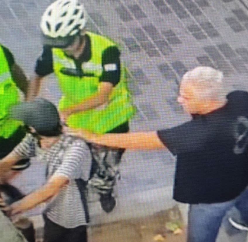 abce10bb-745c-3726-b6ea-5e04a1fb1f63