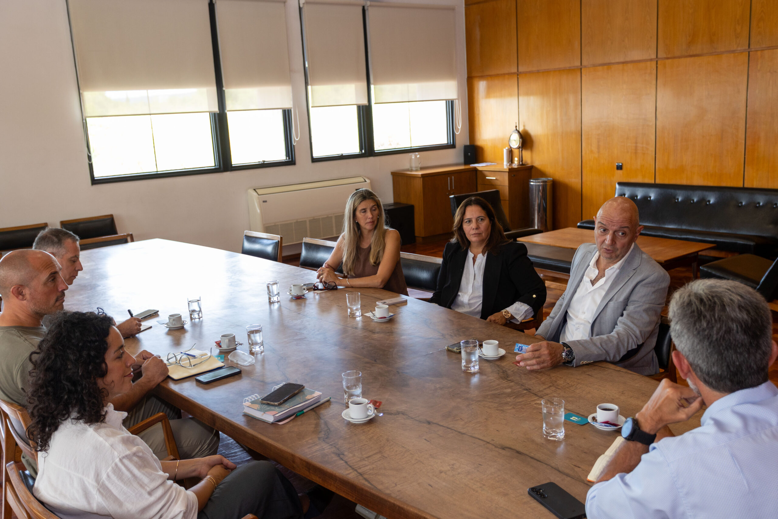 f15f9afa-1546-c24f-a976-7db119bca6c3