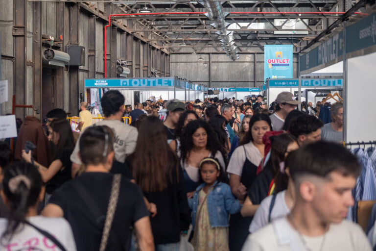 El Outlet de la Ciudad convocó a más de 30 mil personas y generó ventas por $325 millones