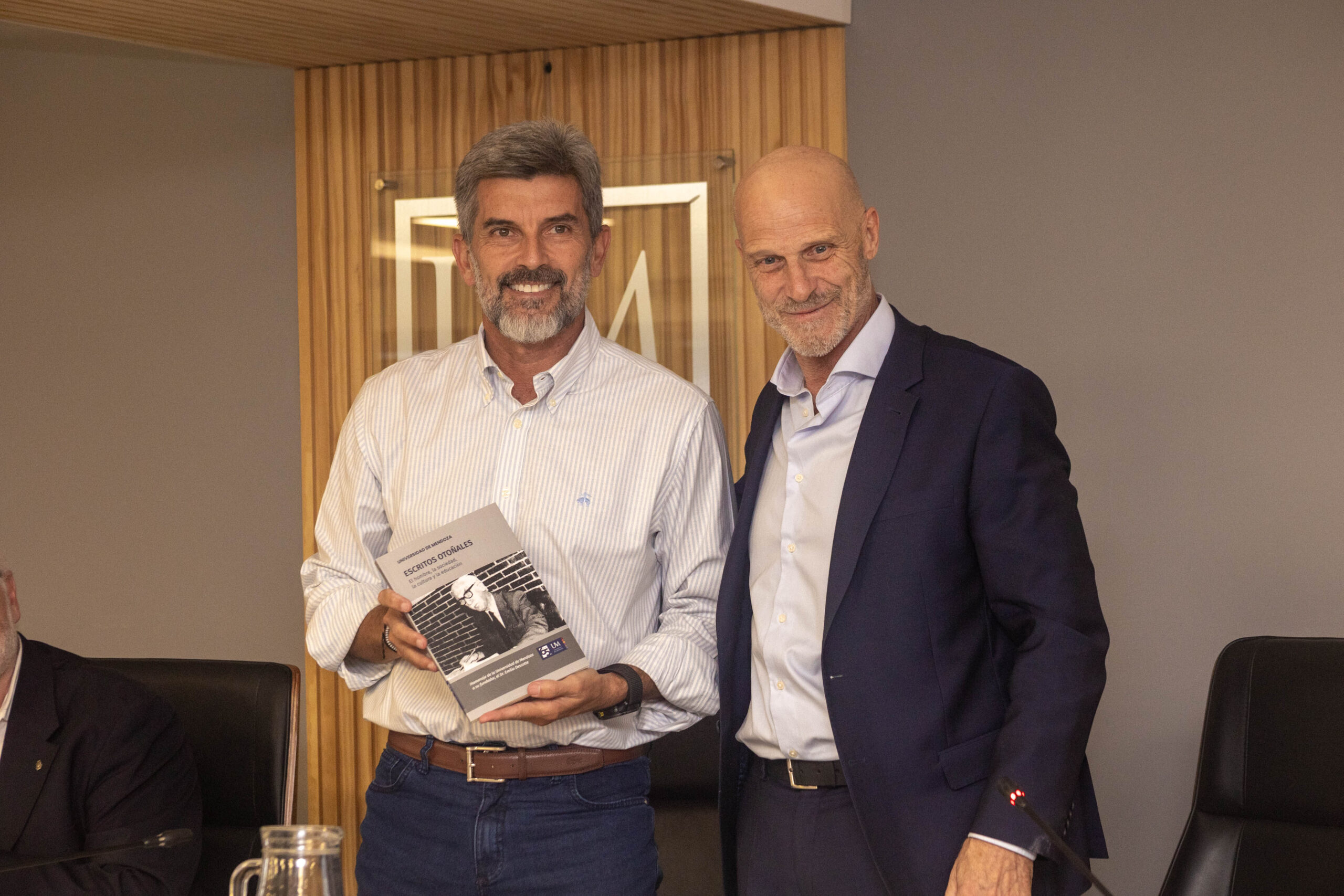 524989bb-7bc9-04f5-b4ed-c0550b1796fa