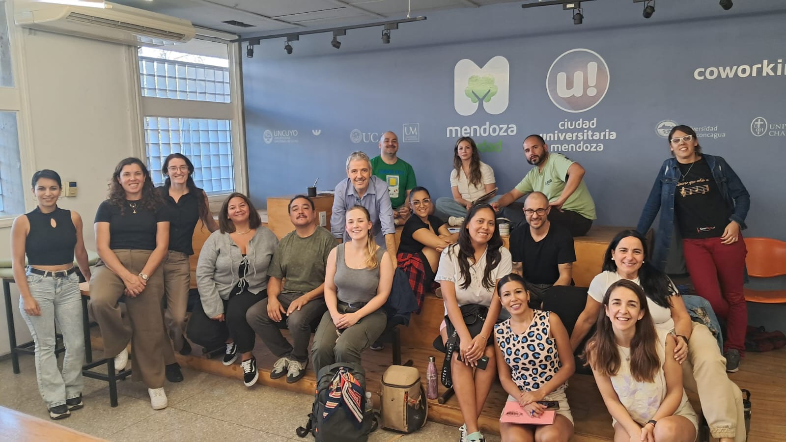 <b>Error:</b> can't render field data in the current format. You can try "Get child value" callback. Available children: rendered. Or one of array-related callbacks - "Multiple select field values", "Checkbox field values", "Checked values list" etc