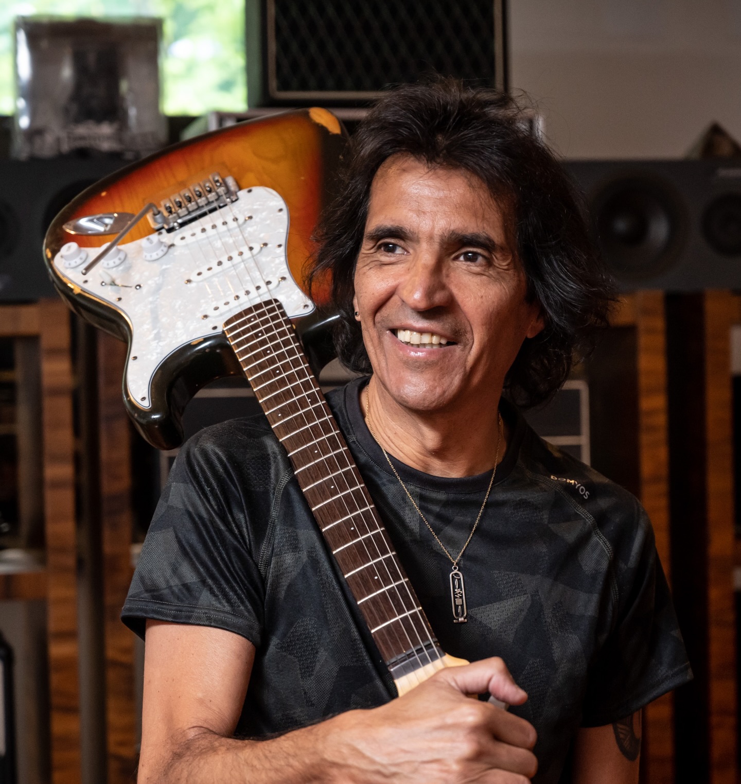 ebf2fb21-3578-359d-a1a0-db07029d0203